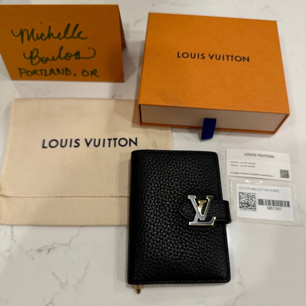Louis Vuitton Compact Vertical Capucine Wallet